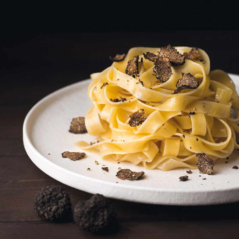 Les Pâtes Artisanales et leur Préparation Poudre de Truffes" 